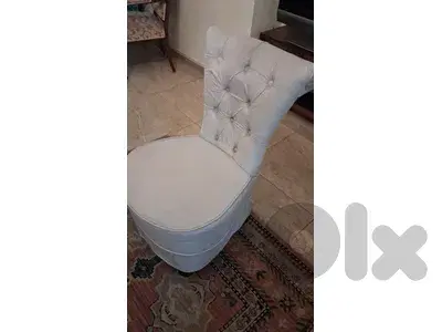 كرسه عدد ٢ لوي ساز السعر ٦٠