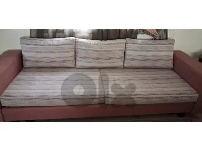 صالون مودرن شبه جديد السعر ٢٥٠