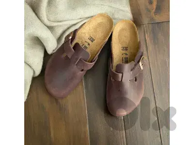 100% Authentic Birkenstock Boston Brown Leather 100% Authentic Birkenstock Boston Brown Leather
