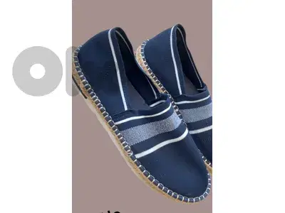 snekerse shoes