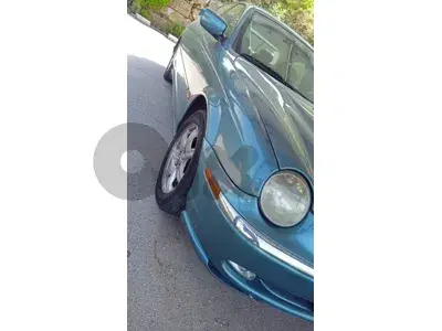 Jaguar S-Type 2000 sedan