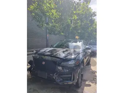 Jaguar F-Pace R Sport 2018 v4 25t clean low mileage