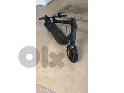 Segway Ninebot KickScooter MAX G2 - Like New