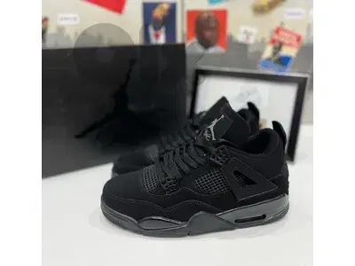 Air Jordan 4 Black Cats Retro