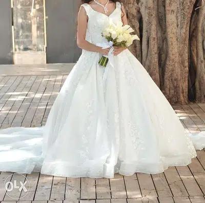 wedding dress