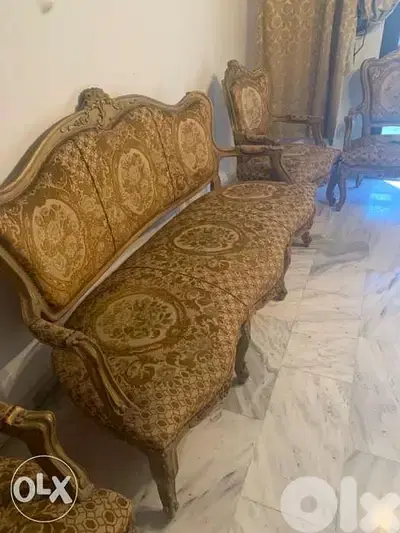 antiqueصالون ستيل عدد ٢ كل صالون سعره 4000 $