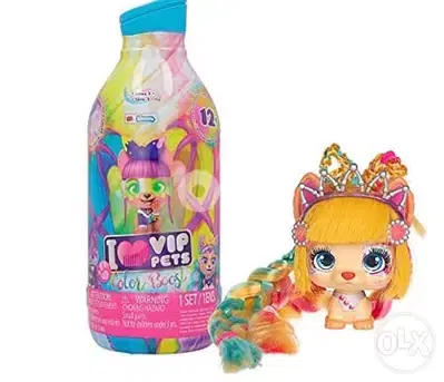 VIP Pets Color Boost - Includes 1 VIP Pets Doll, 9 Surprises, 6 Access