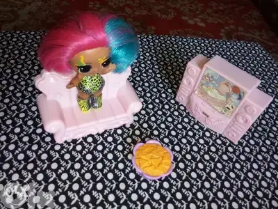 LOL MGA RARE DOLL SET has colored hair &face style+Sofa +Dvd +chips=16
