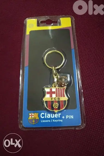 Original FC Barcelona Key Chain + Pin