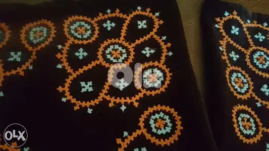 Hand made for decorative 2 cushions or on small tables for 60$ only