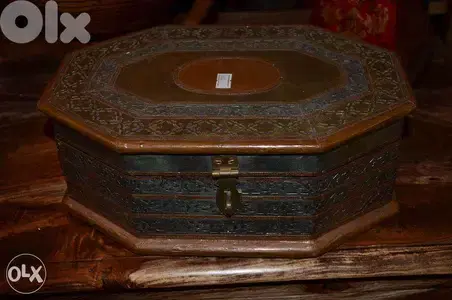 box copper and wood antique