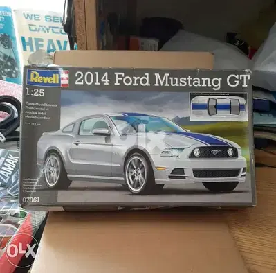 '14 Ford Mustang GT Plastic Model Kit 1:25.