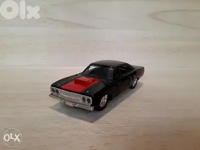 '70 Plymouth Road Runner diecast car model 1:32.