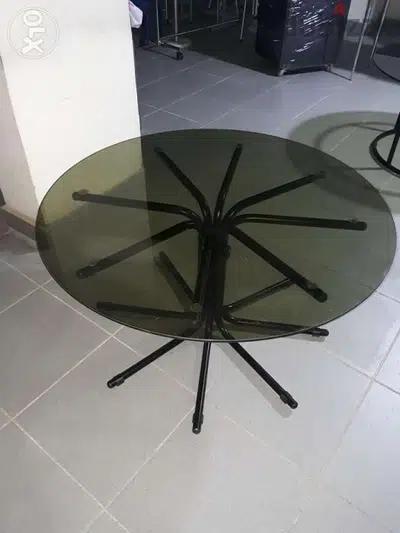 طاولة نص ارتفاع ٥٠ سم