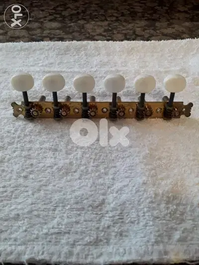 Pegs for Guitar/Aoud