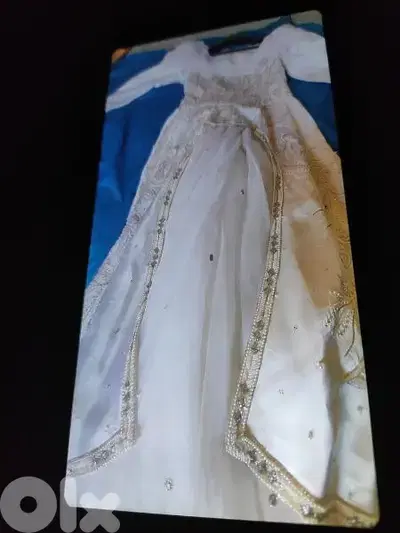 beautiful wedding dress