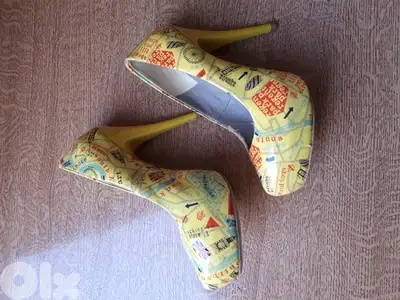 Fashionable woman script (no 37)