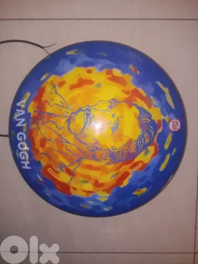 Van Gogh illuminating wall globe