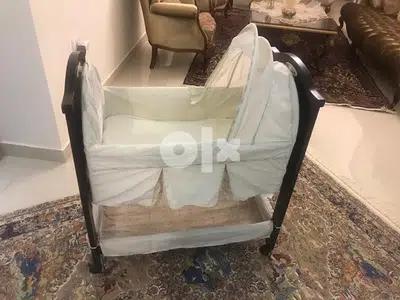 EDdie bauer rocking bed bassinet for babies