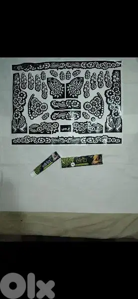 henna tattoo with henna tube