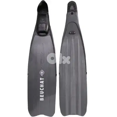 Brand New Beuchat Mundial Sport Diving Fins