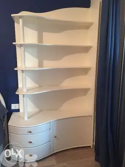 Etagere en bois massif