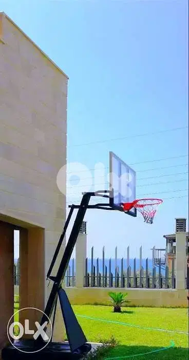 basket ball stand