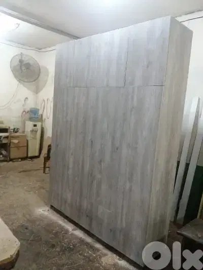 خزانة اربع درف