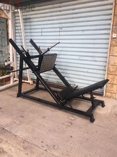 leg press like new very good quality we have also all sports equipment