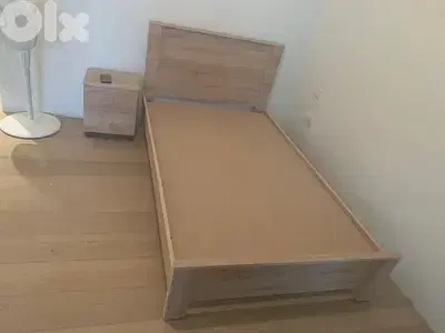 تخت مفرد ونص