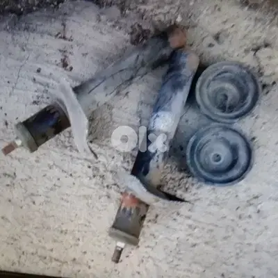 2 Amortisseur Peugeot 405 GR for saleامورتيصور بيجو للبيع