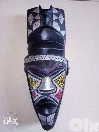 African heavy wooden mask