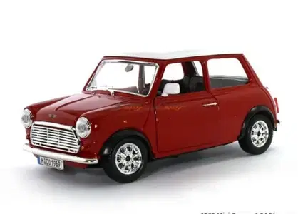 Mini Cooper ('69) diecast car model 1:24. Mini Cooper ('69) diecast car model 1:24.