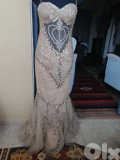فستان اشبينة او سهرة