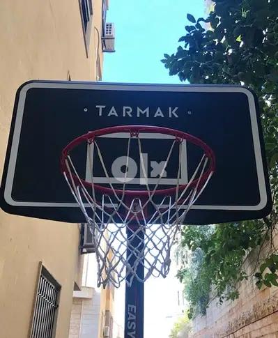 tarmak basket ball stand