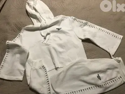 authentic Reebok sports wear survetement new without tag