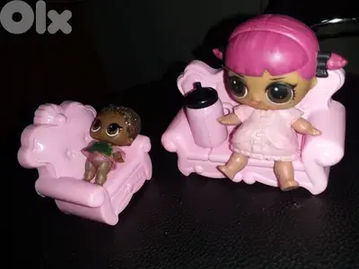1 LOL Great MGA doll +1 BABY LOL small figurine doll +Furnitures +Cup