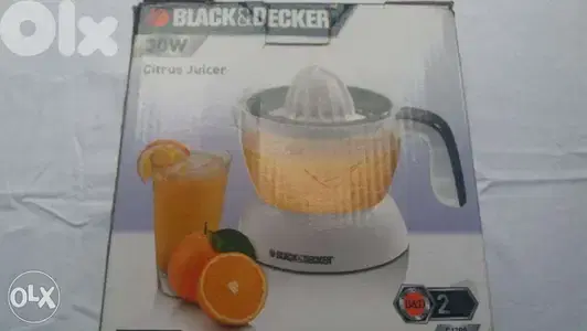 (cash $ only) عصارة ليمون على الكهرباء ماركة Black & Decker
