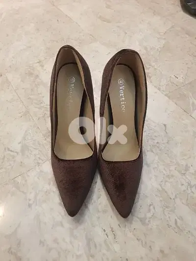 brown velvet shoes size 40
