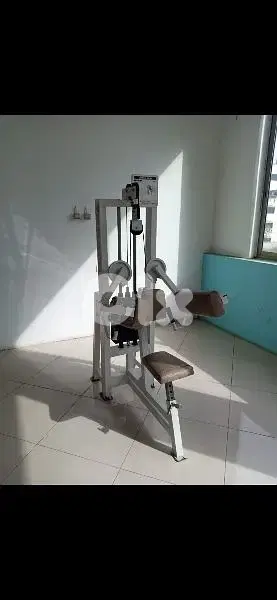 LATERAL RAISE Machine 03027072