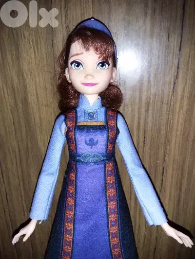 QUEEN IDUNA FROZEN 2 DISNEY Great ARENDELLE COUPLE MOM Rare doll=25$