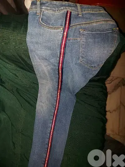 للبيع بنطلون نسائي
