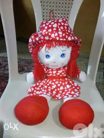 RED SINGING IN ARABIC PLUSH 50Cm as new LONG doll=18$