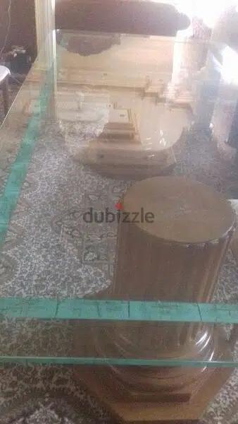 طاولة سفرة بدون كراسي