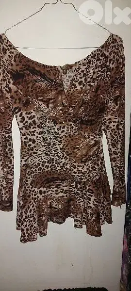 للبيع بلوزه