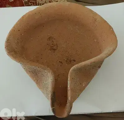 Phoencian Cannaanite Terrecotta open wicked Oil Lamp year 1000 BcE