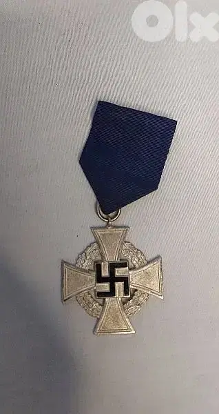 Nazi German Medal with the  NaziSawistica and word Fehrur
