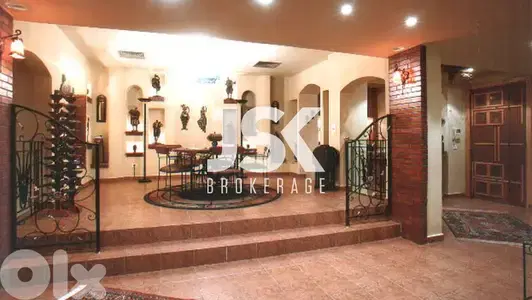 L11666-Wonderful Furnished Villa With Garden And Pool For Sale In Adma