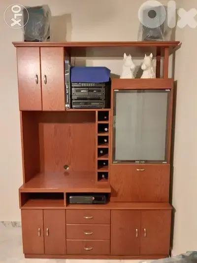 خزانة غرفة قعدة شبه جديدة خشب سنديان للبيع TV Cabinet