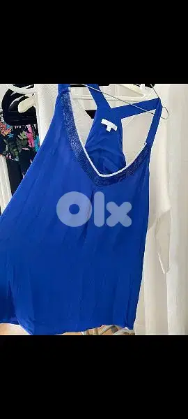 للبيع بلوزه نسائيه